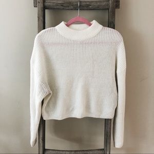 H&M Cropped Turtleneck